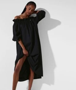 KARL LAGERFELD SCHULTERFREIES STRANDKLEID IM KARL-STIL